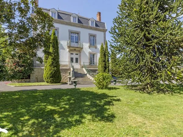 Maison en pierre 12 pièces 268 m²