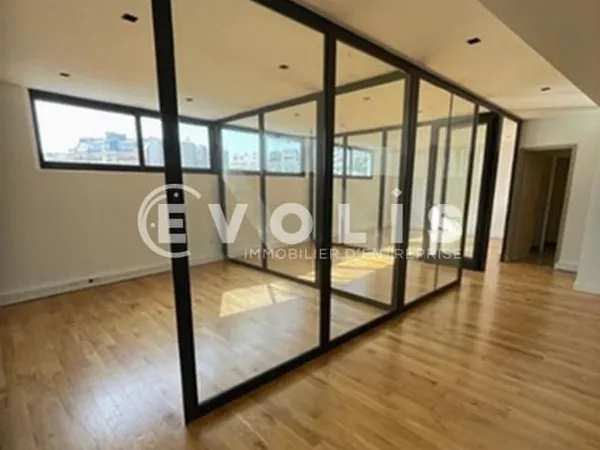 Bureaux 112 m²