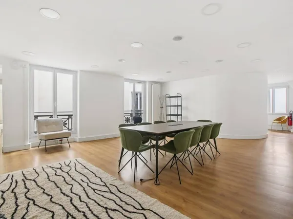 Bureaux 143 m²