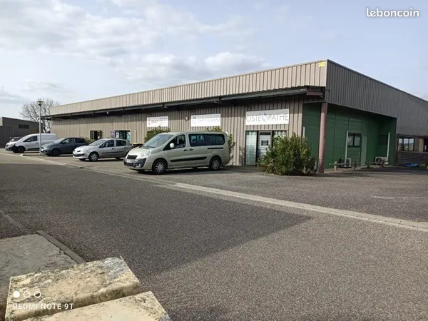 Local commercial de stockage