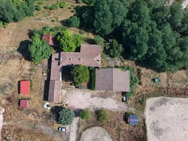 Maison 8 pièces 272 m²