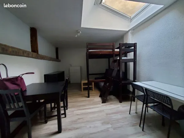 Studio meublé proche de toutes commodités