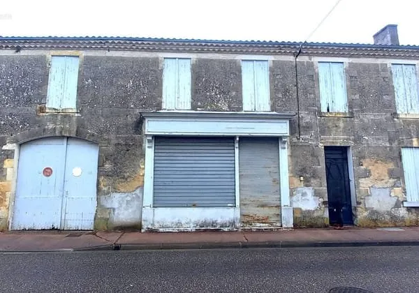Maison Lesparre Medoc 5 pièce(s) 150 m2