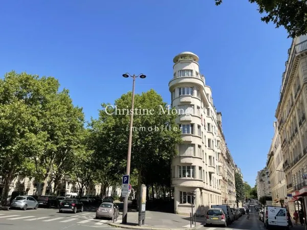 Bureaux 166 m²