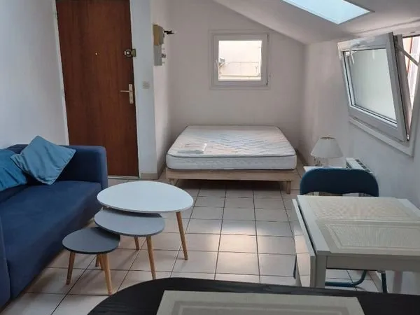 Studio 1 pièce 25 m²