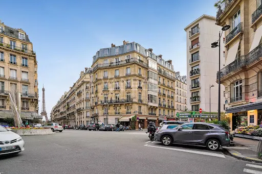 Appartement 6 pièces 200 m²