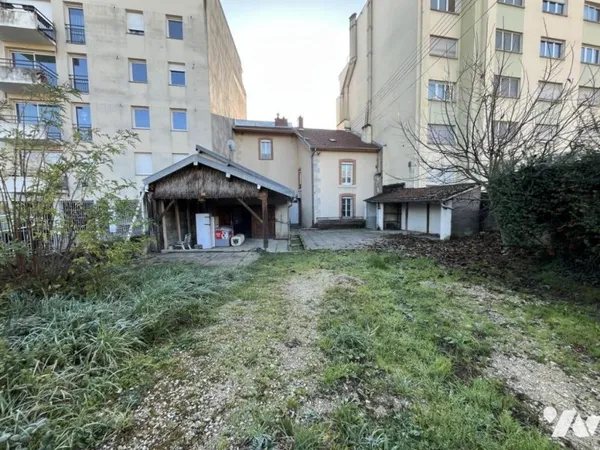 Immeuble 188 m²