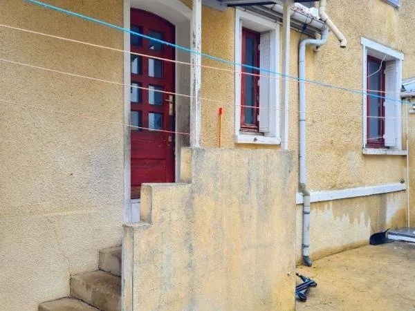 MONTMAGNY - PETIT PAVILLON et STUDIO ATTENANT