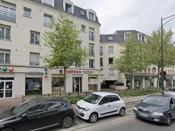 Local commercial 112 m²