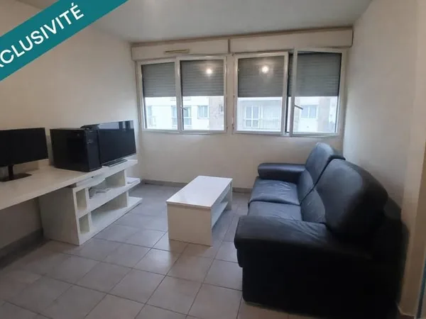 APPARTEMEMENT DE TYPE 2 SITUE A SAINT-BREIUC