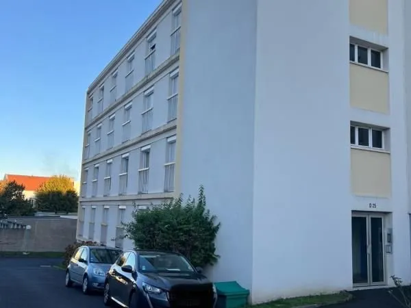 Studio 1 pièce 21 m²