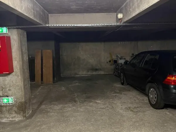 Parking - Bd de Charonne (côté rue des vignes)