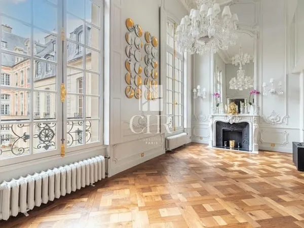 Appartement 4 pièces 156 m²