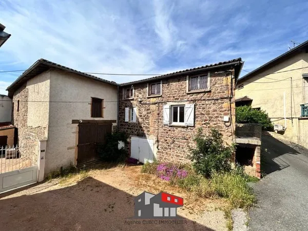 Maison 10 pièces 147 m²