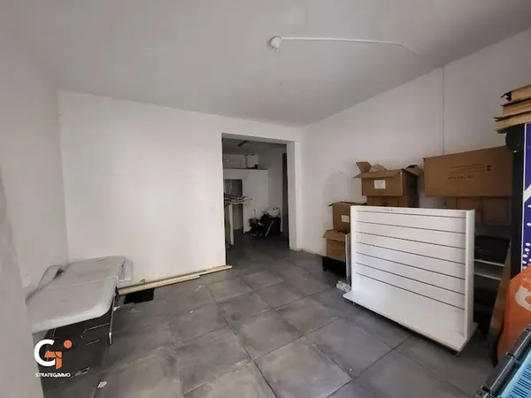Local 2 pièces 31 m²