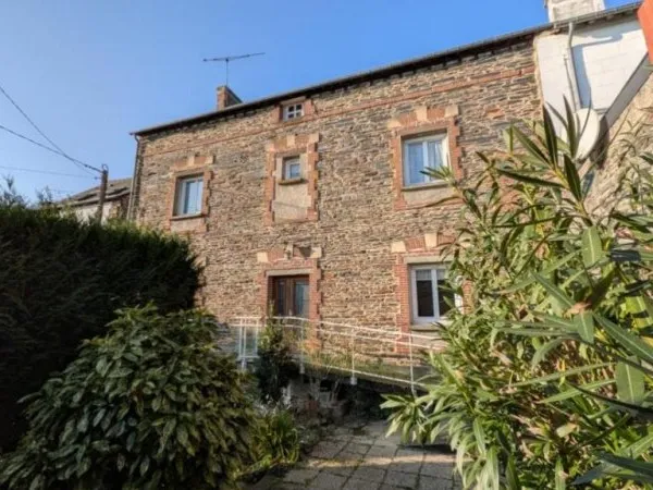 Maison 9 pièces 215 m²