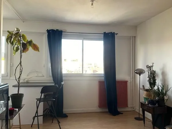 Appartement de 41 m², idéalement situé à Villeurbanne, disponible à la location