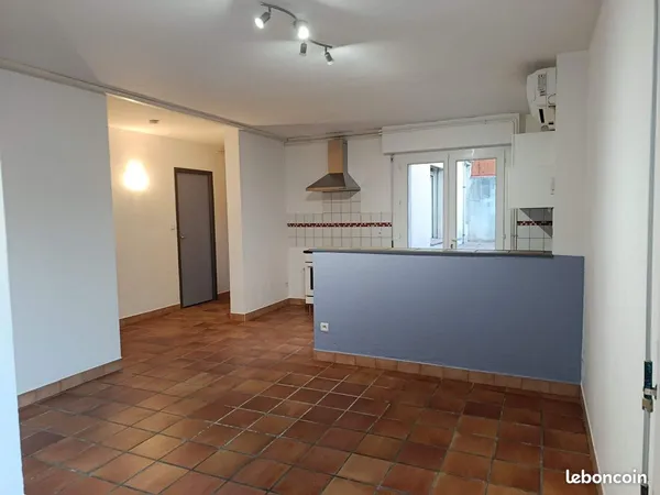 Apt T2 45m2, avec terrasse, Gardouch centre