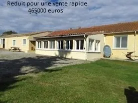 Maison T5 200m2 4chambres 2 appartements de100m2 piscine