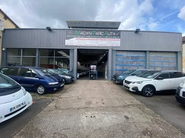 Local d'activité 876 m²