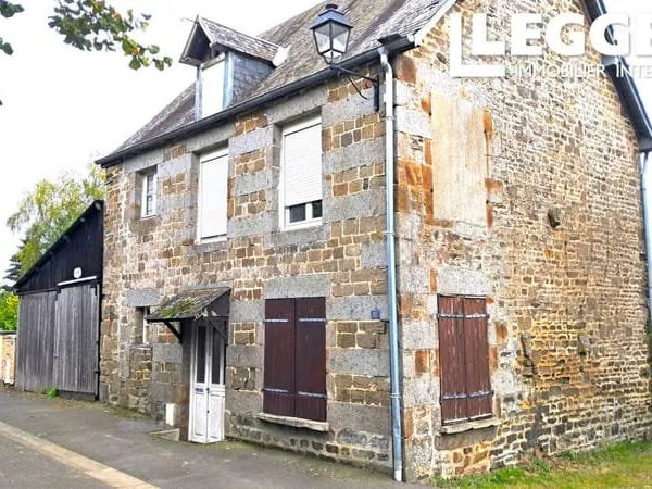 Une maison de village avec d'excellentes commodités à pied, y compris une épicerie fine et épicier s