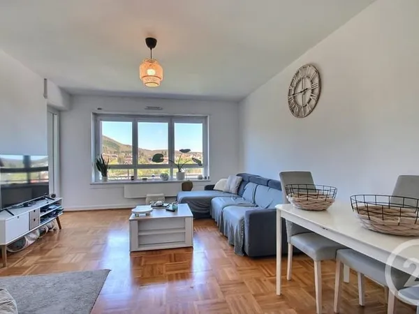 Appartement 4 pièces 99 m²