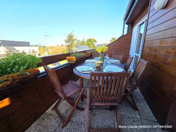 SAINT BRIAC SUR MER:Appartement de 69m², 4 pièces, terrasse et balcon ensoleillées, deux stationneme