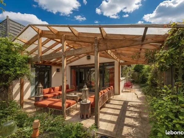 Vente | Maison / Loft | 8p | 5ch | 280 m² | Moret-Loing-et-Orvanne | Expo Est/Ouest/Nord | Terrasse