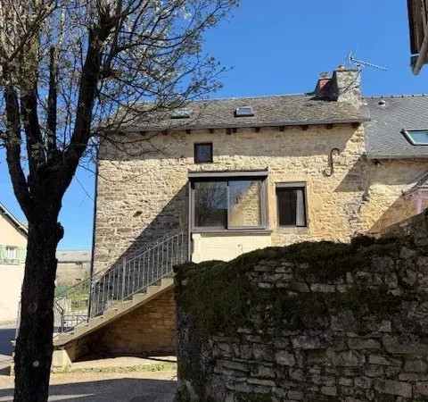 MAISON DE VILLAGE T3 AVEC GARAGE