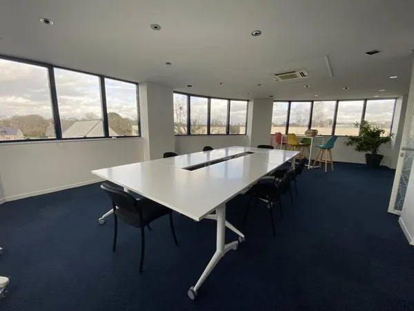 Bureaux 200 m²