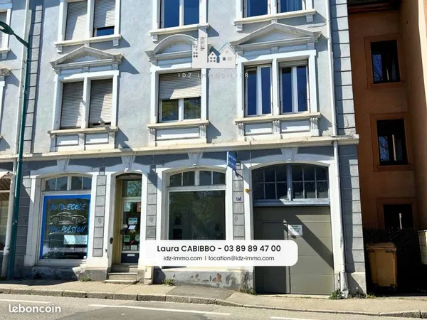 Parking/box 25 m² Saint-Louis