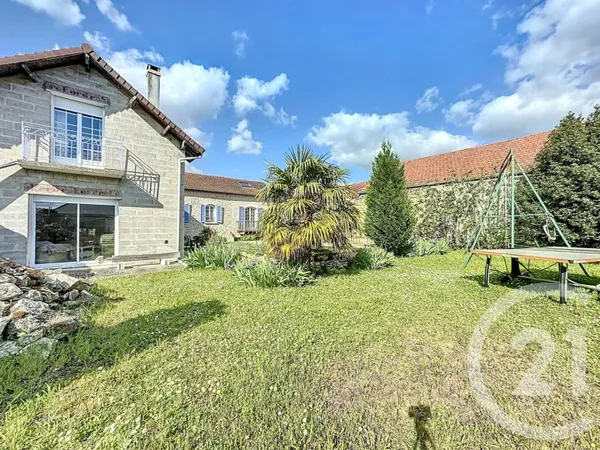 Maison 9 pièces 240 m²