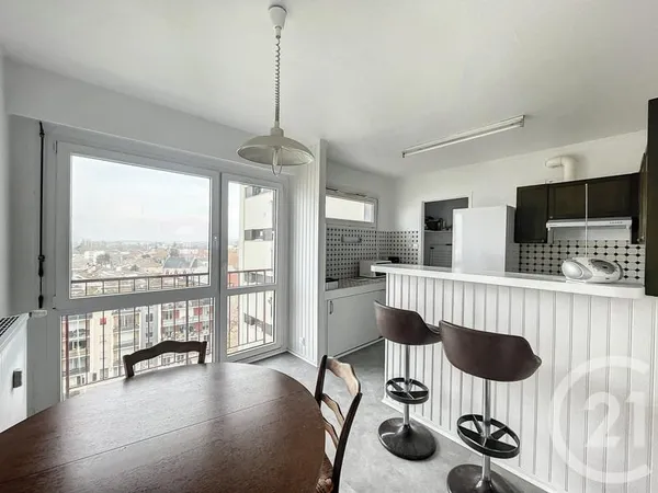 Appartement 4 pièces 82 m²