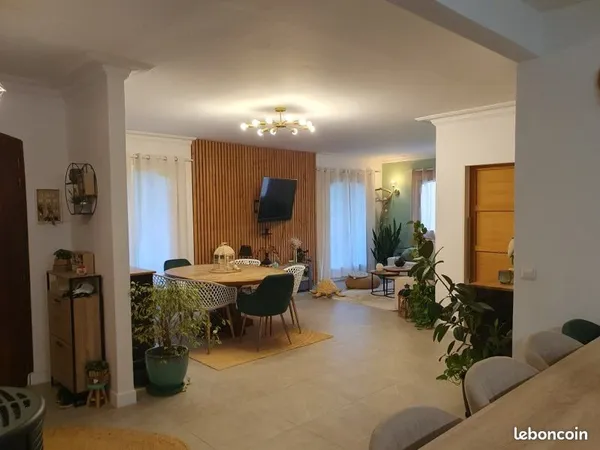 👉 Maison familiale au calme + dépendance locative prête à louer - Revenus immédiats - Terrain 5 000 
