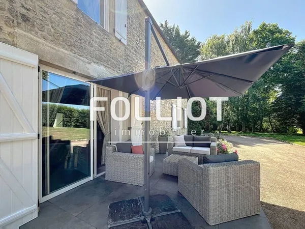 Maison 13 pièces 284 m²