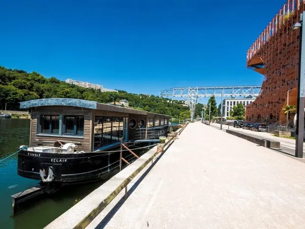 Péniche 148 m²