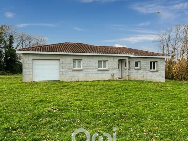 Maison 2 pièces 104 m²