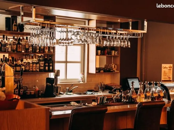 Restaurant 51 m² PARIS