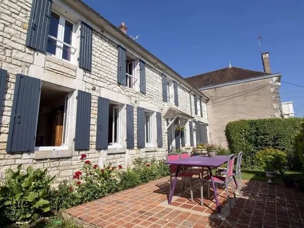 Maison 11 pièces 235 m²
