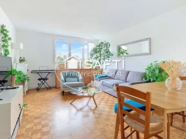 Appartement 3 pièces, 2 chambres - Caves + Parking privatif