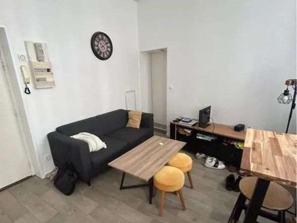 SOUS LOC - Vieux Lille Début Mai-Fin Août