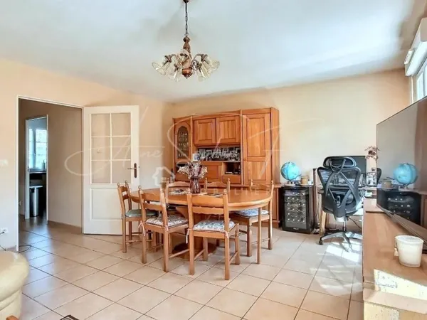 Maison 5 pièces, 3 chambres avec jardin à Etampes