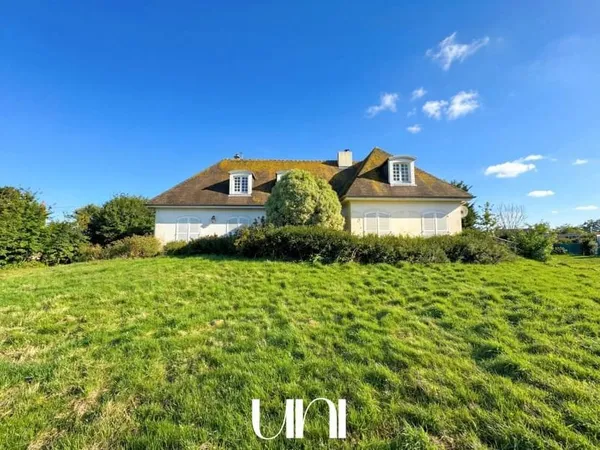 Maison T10 de 208 m2 avec terrain de 1600 m2