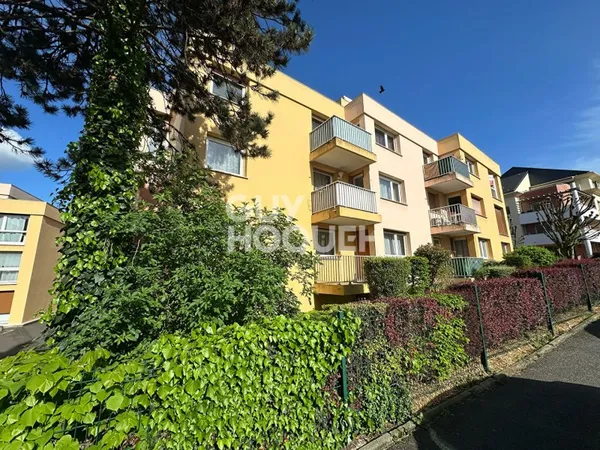 T5 AVEC BALCON ET PARKING ROUEN PREFECTURE / FAC DE DROIT