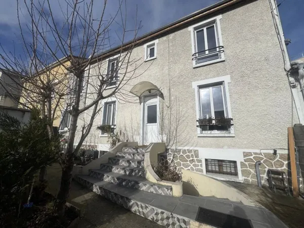 Maison 8 pièces 131 m²