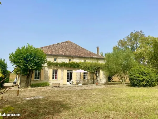 Maison 12 pièces 462 m²
