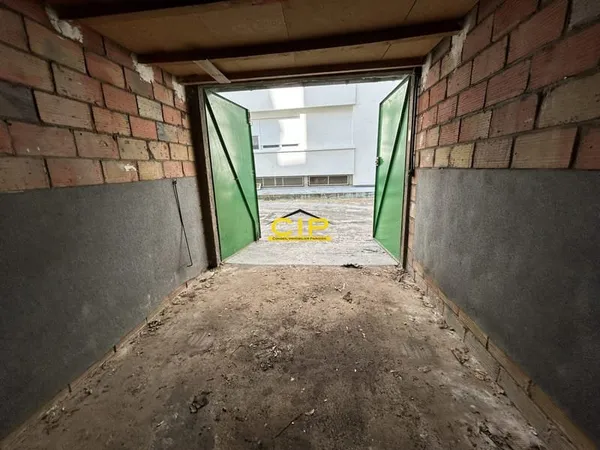 Garage 12 m²