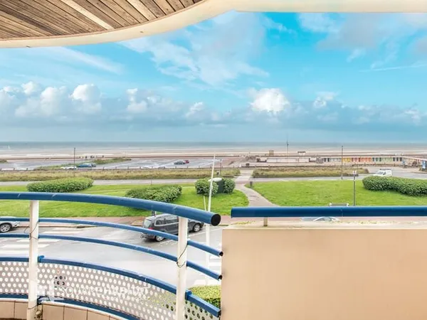 Appartement 4 pièces 93m2 FACE MER