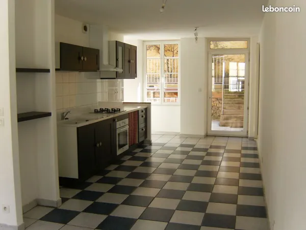 A louer joli appartement de 100m2