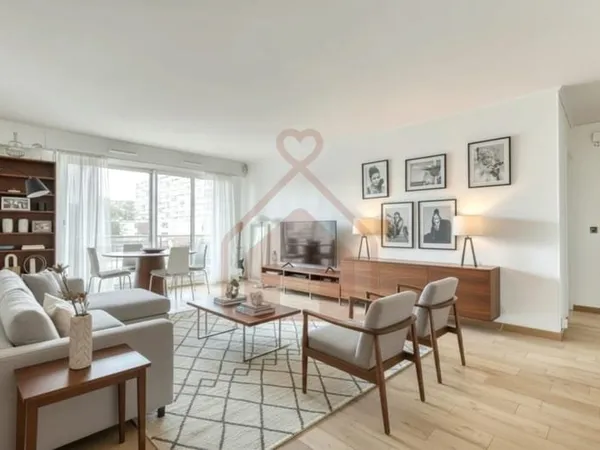 Appartement familial 4 pièces en étage élevé Traversant Est/